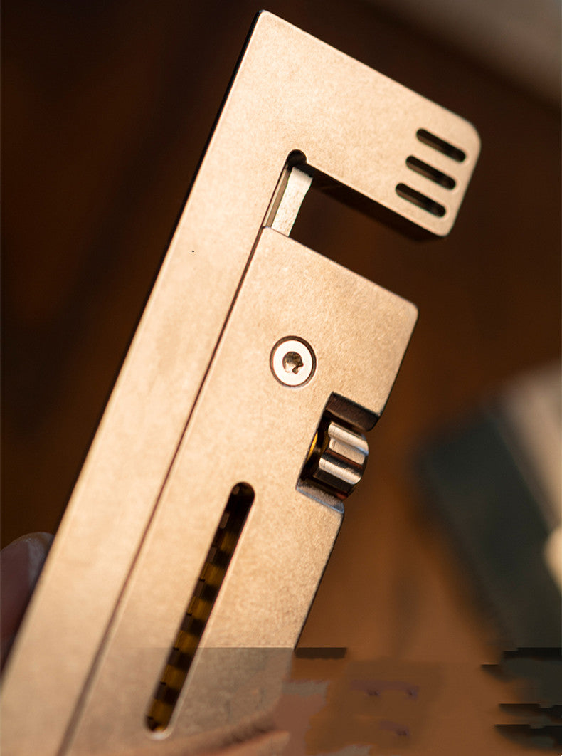 Titanium Alloy Edc Plays With Straight Ruler