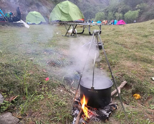 Compatible with Apple, Camping outdoor campfire tripod hanging pot picnic fire bracket aluminum alloy tripod camping supplies - EDC Italia