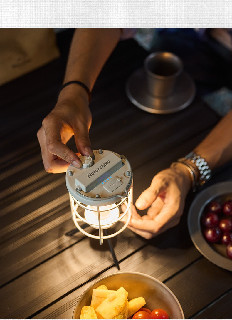 Outdoor Camping Lantern Tent Light CNH22DQ008 - EDC Italia