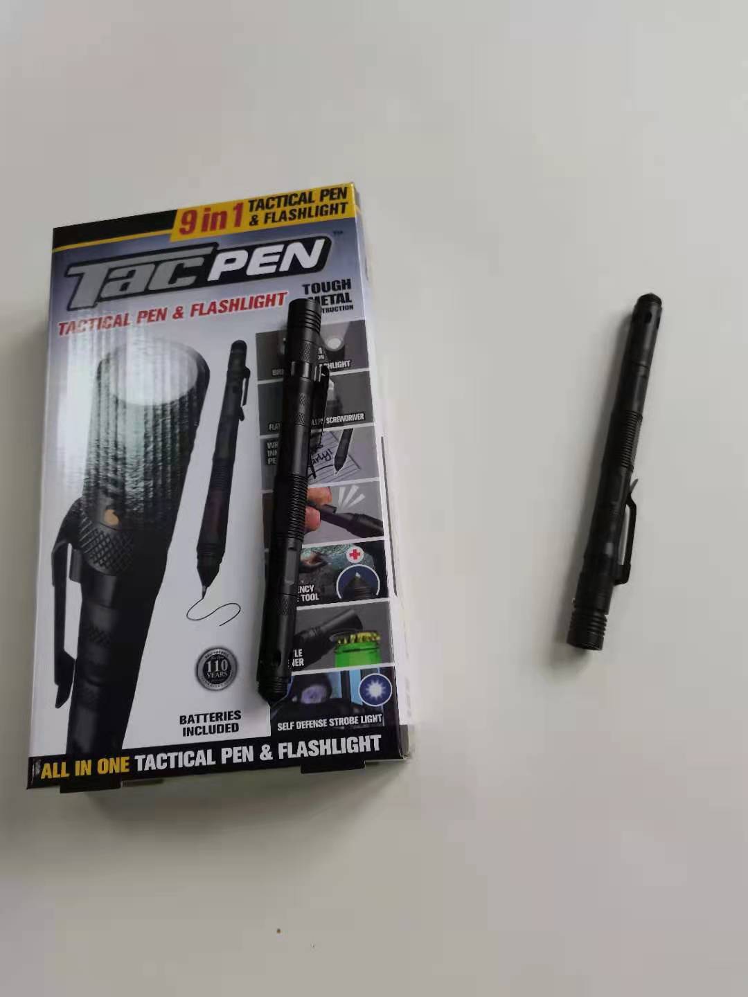 Nine-in-one Multi-function Flashlight Car Window Breaker Survival Pen EDC Outdoor Defense Portable Pen