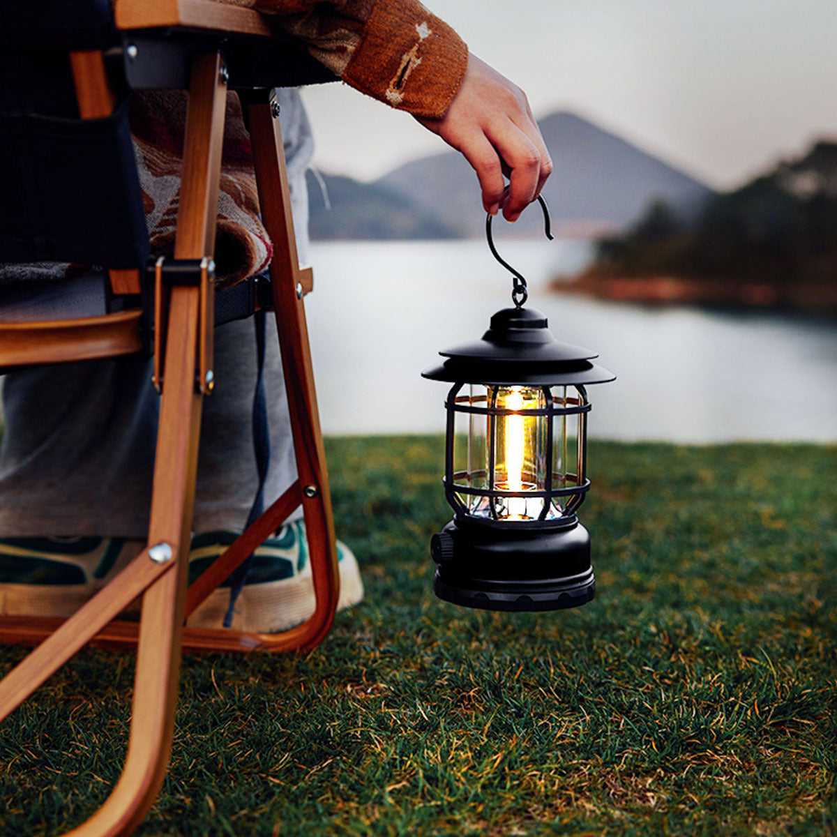 Outdoor Lamp Retro Revolving Lantern Camping Tent Lamp Camping Lamp Rechargeable Portable Lamp Atmosphere Lamp - EDC Italia